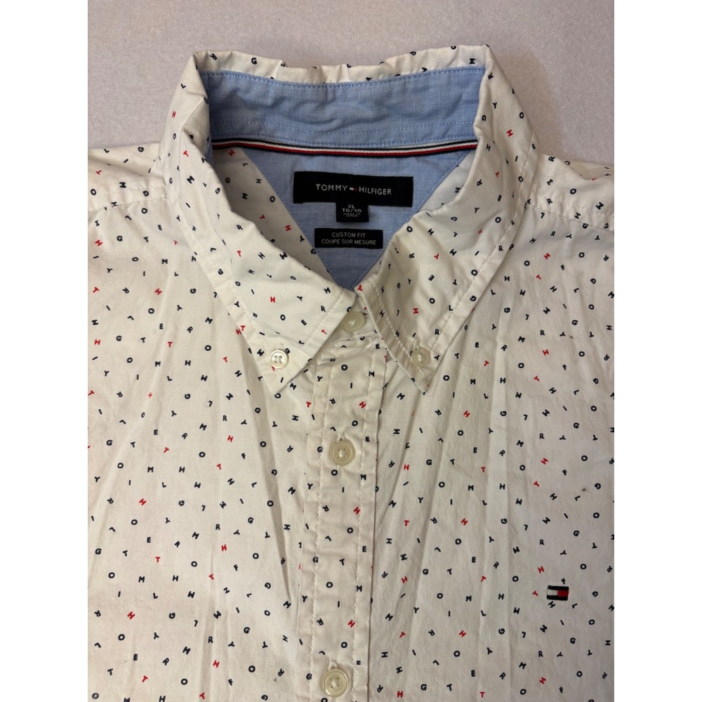 Tommy Hilfiger Mens XL Custom Fit Short Sleeve Button Down Shirt Letter Print